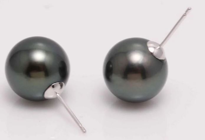 Tahitian Pearl Studs